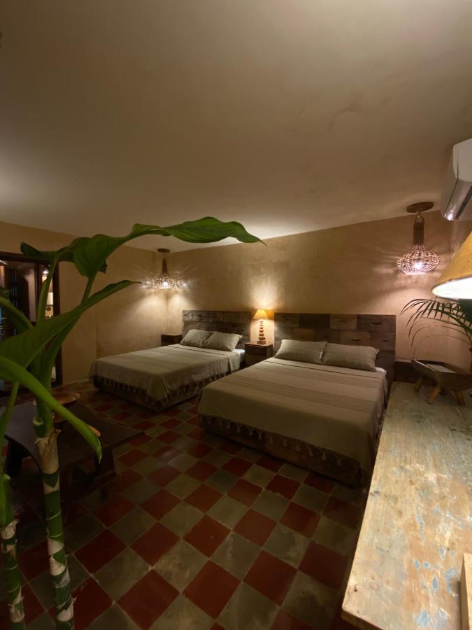Casa Silice Guesthouse Valladolid  Exterior photo